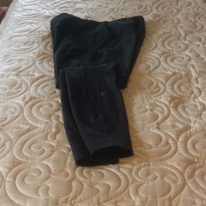 Lululemon winter weight leggings with pockets